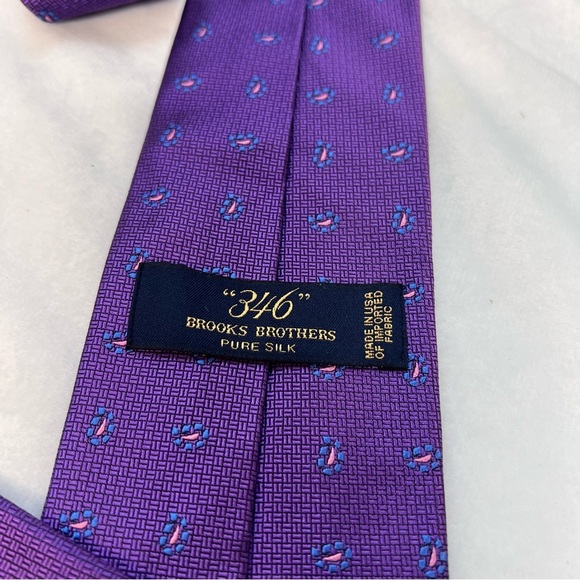 Brooks Brothers Purple Dot Silk Tie - Picture 6 of 6